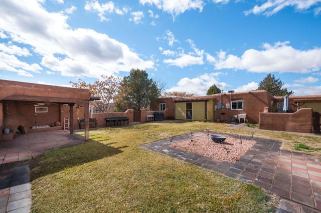 8 Vista De Las Cruces Road, Los Lunas, NM 87031