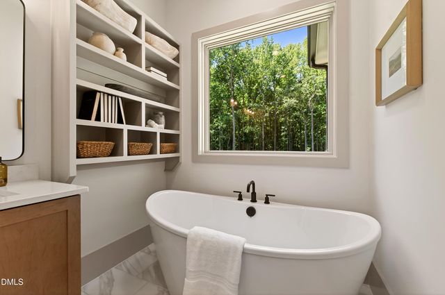 176 Clementine Way, Chapel Hill, NC 27516