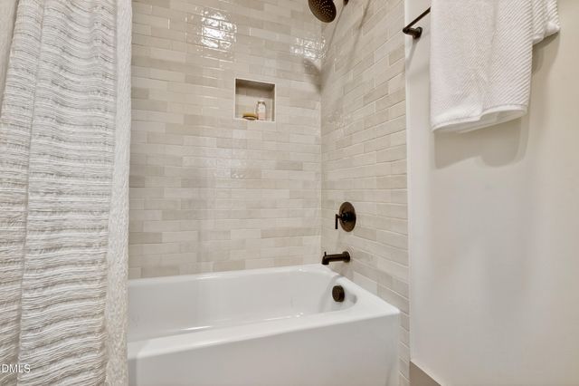 176 Clementine Way, Chapel Hill, NC 27516