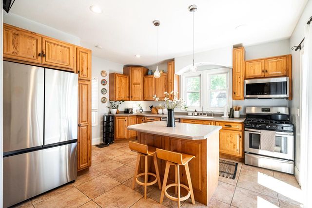 2138 Allis STREET, Milwaukee, WI 53207