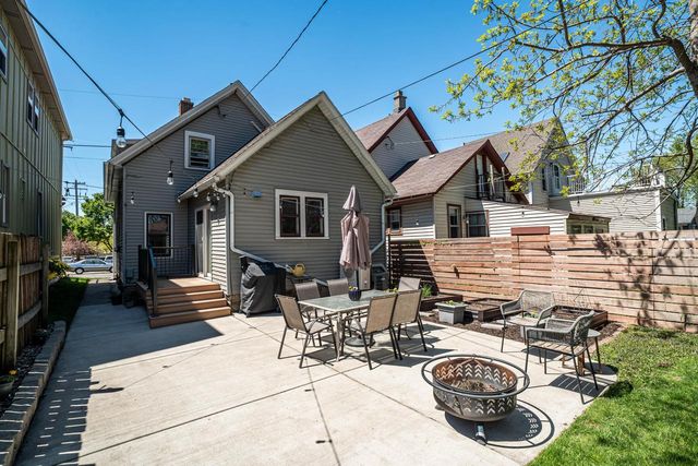 2138 Allis STREET, Milwaukee, WI 53207