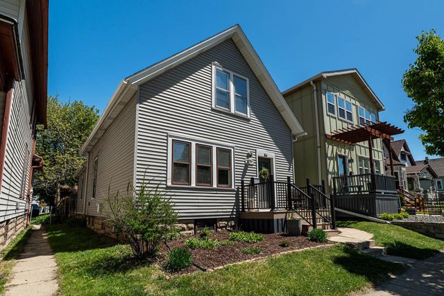 2138 Allis STREET, Milwaukee, WI 53207