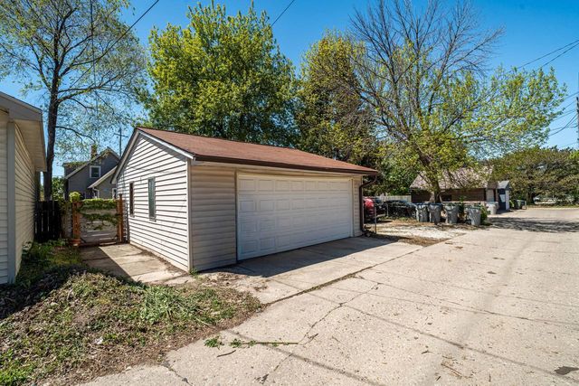 2138 Allis STREET, Milwaukee, WI 53207