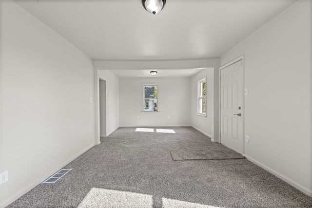 12850 Ziegler Street, Taylor, MI 48180