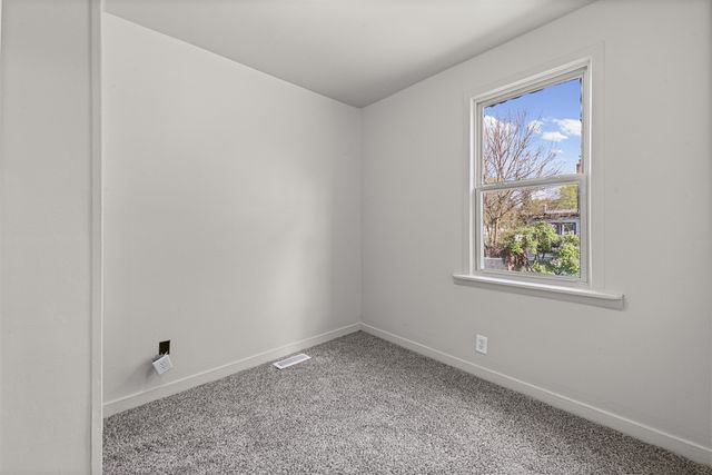 12850 Ziegler Street, Taylor, MI 48180