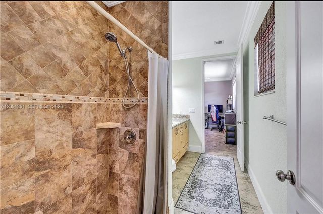 611 NW 42nd Ave, Coconut Creek, FL 33066