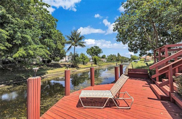 611 NW 42nd Ave, Coconut Creek, FL 33066