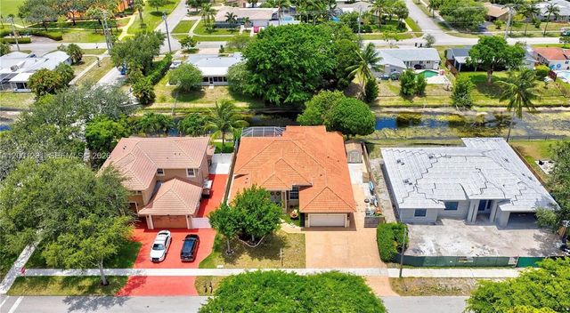 611 NW 42nd Ave, Coconut Creek, FL 33066