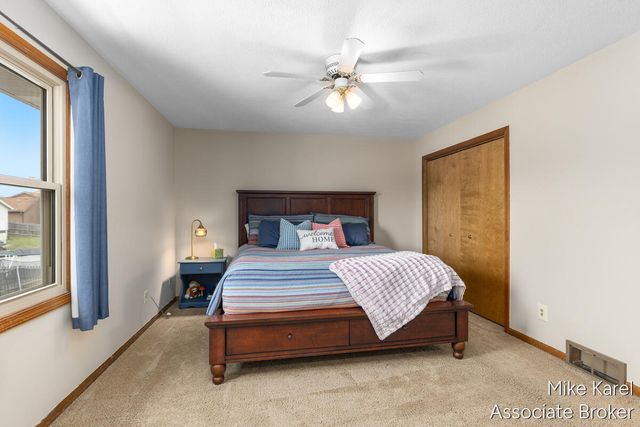 3829 Black Creek Drive, Hudsonville, MI 49426