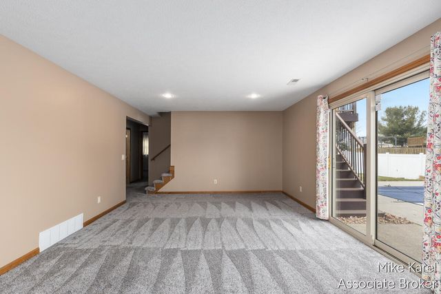 3829 Black Creek Drive, Hudsonville, MI 49426