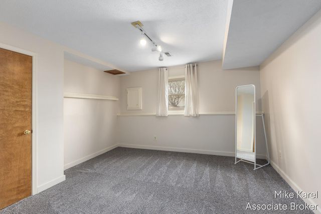 3829 Black Creek Drive, Hudsonville, MI 49426