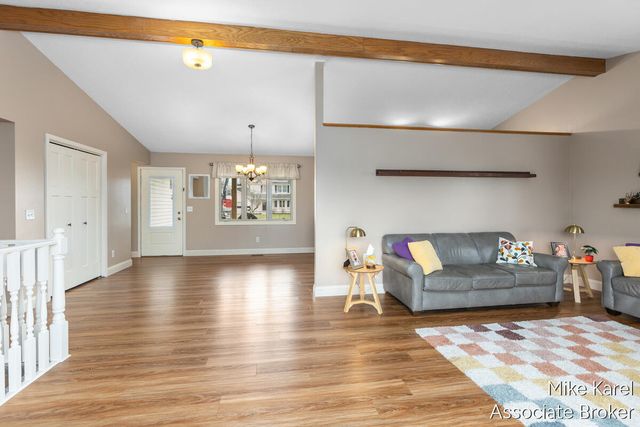 3829 Black Creek Drive, Hudsonville, MI 49426