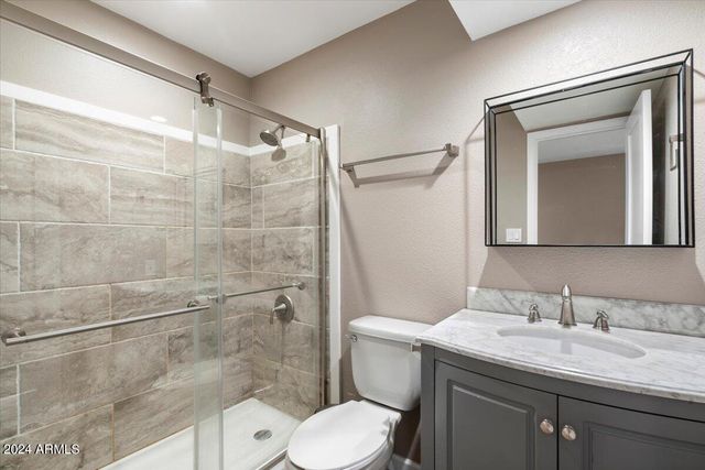 7810 E KEIM Drive, Scottsdale, AZ 85250