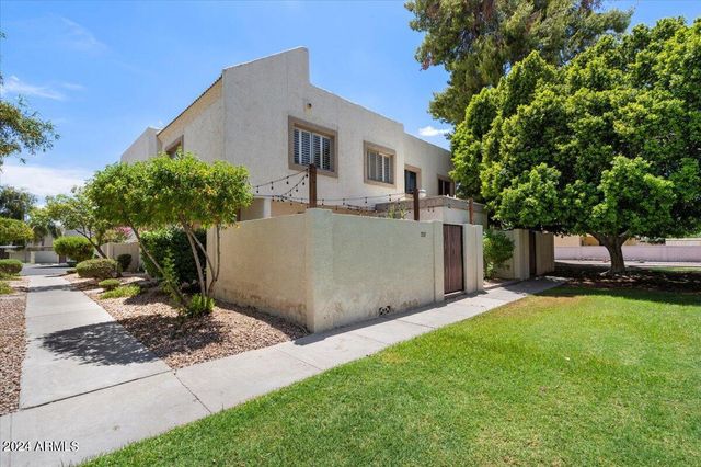 7810 E KEIM Drive, Scottsdale, AZ 85250