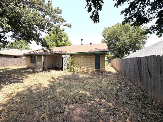 10408 NW 40th Street, Yukon, OK 73099