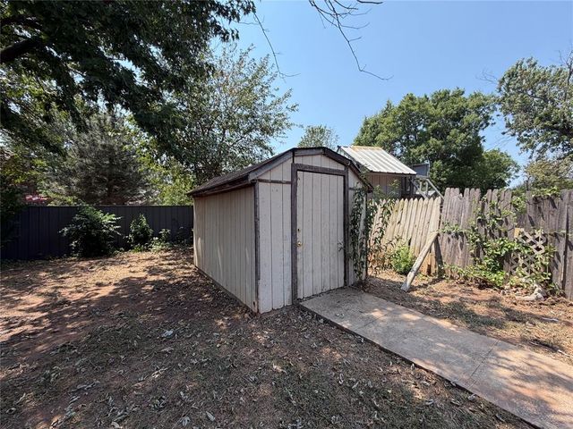 10408 NW 40th Street, Yukon, OK 73099