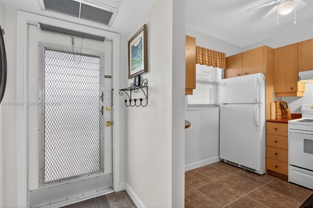 4299 NW 16th St 310, Lauderhill, FL 33313