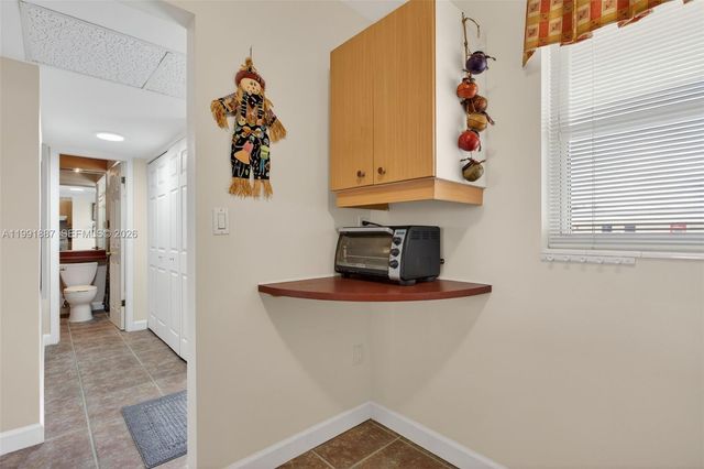 4299 NW 16th St 310, Lauderhill, FL 33313