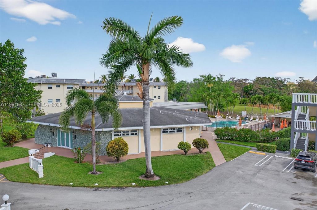 4299 NW 16th St 310, Lauderhill, FL 33313