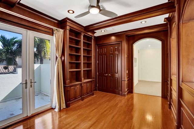 2330 NE 31st Court, Lighthouse Point, FL 33064