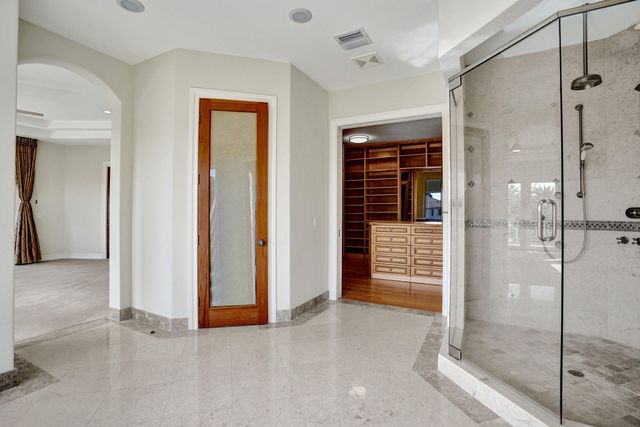 2330 NE 31st Court, Lighthouse Point, FL 33064