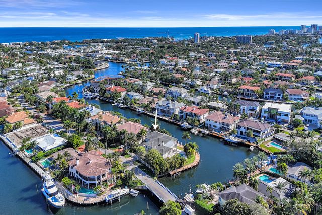 2330 NE 31st Court, Lighthouse Point, FL 33064