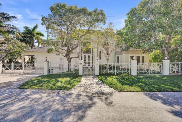 2330 NE 31st Court, Lighthouse Point, FL 33064