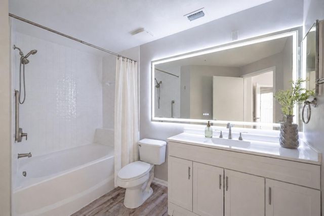 5530 METROWEST BOULEVARD 203, Orlando, FL 32811