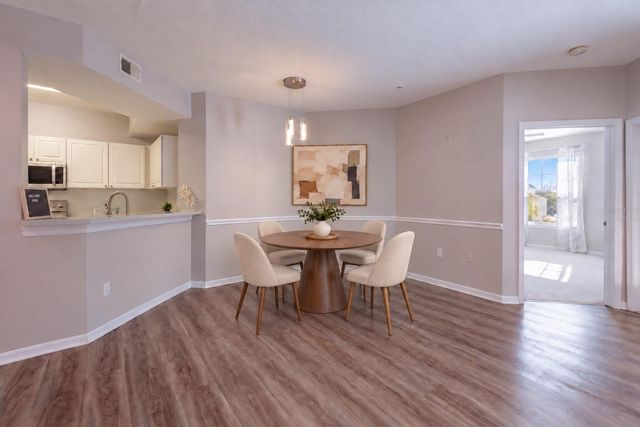 5530 METROWEST BOULEVARD 203, Orlando, FL 32811