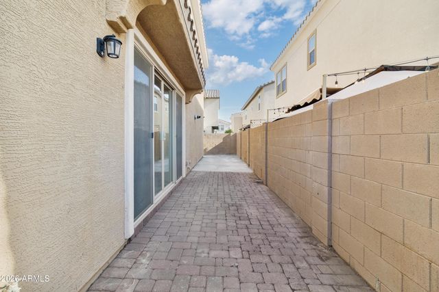 17214 N 9TH Place, Phoenix, AZ 85022