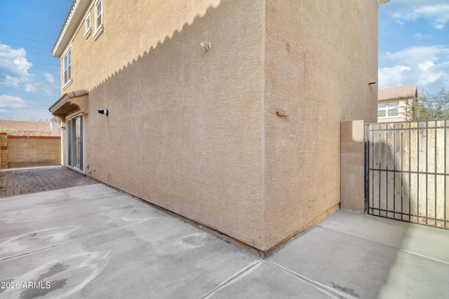 17214 N 9TH Place, Phoenix, AZ 85022