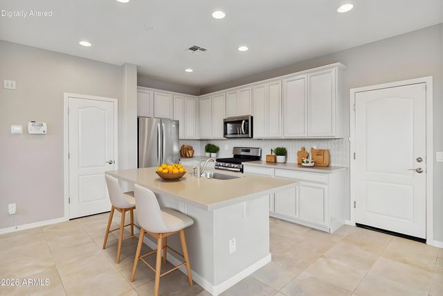 17214 N 9TH Place, Phoenix, AZ 85022