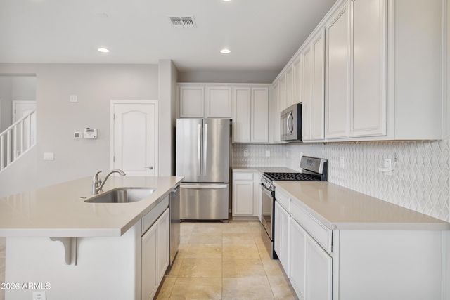 17214 N 9TH Place, Phoenix, AZ 85022