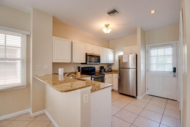 7073 Hawks Cay Boulevard, Duck Key, FL 33050