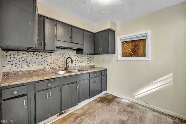 3069 E 67th Street, Cleveland, OH 44127