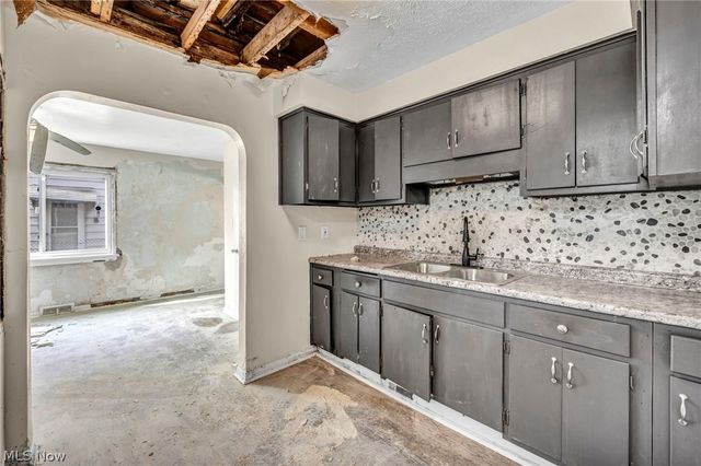 3069 E 67th Street, Cleveland, OH 44127