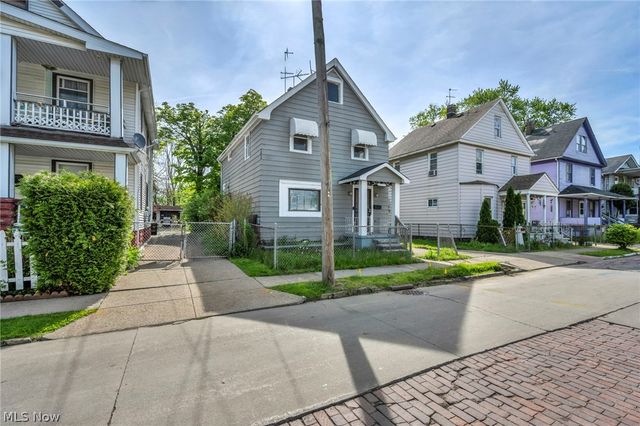 3069 E 67th Street, Cleveland, OH 44127