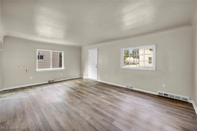 3069 E 67th Street, Cleveland, OH 44127