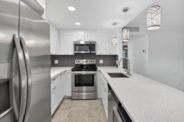 212 Monaco Way E, Delray Beach, FL 33446