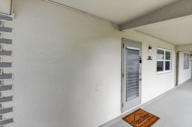 212 Monaco Way E, Delray Beach, FL 33446