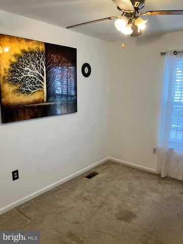 244 AUCKLAND DR, Newark, DE 19702