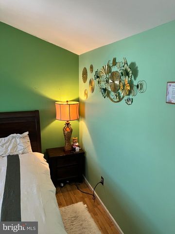 244 AUCKLAND DR, Newark, DE 19702