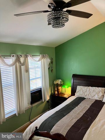 244 AUCKLAND DR, Newark, DE 19702