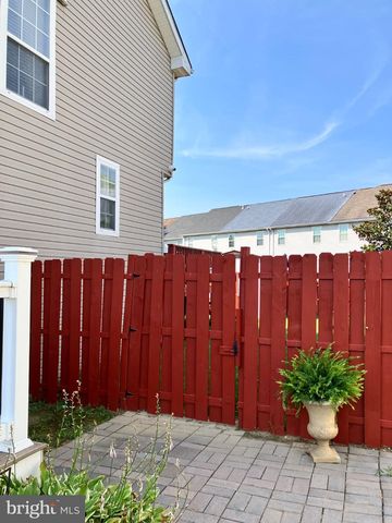 244 AUCKLAND DR, Newark, DE 19702