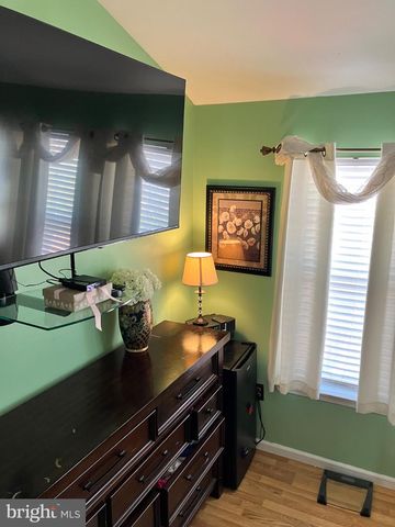 244 AUCKLAND DR, Newark, DE 19702