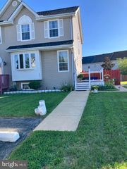 244 AUCKLAND DR, Newark, DE 19702