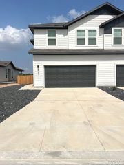 483 Nespral, San Antonio, TX 78253