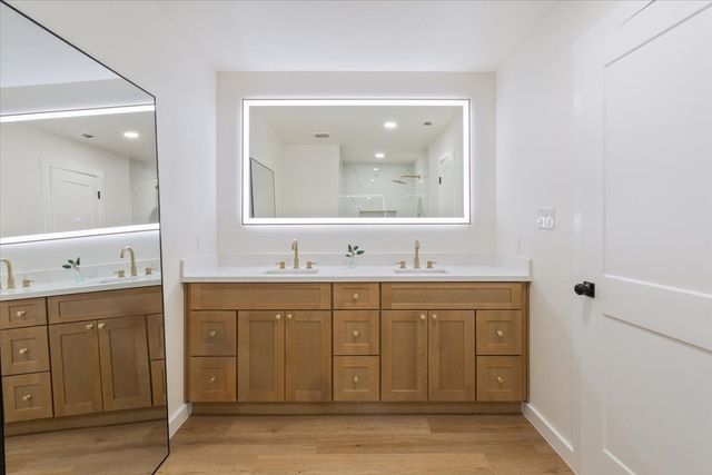 104 Kingsbury Way, Hewitt, TX 76643