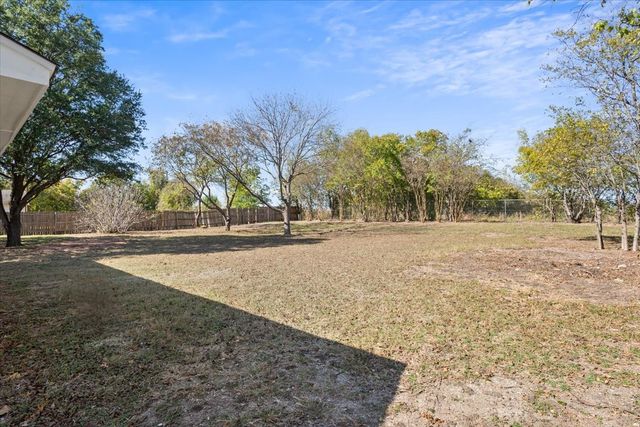 104 Kingsbury Way, Hewitt, TX 76643