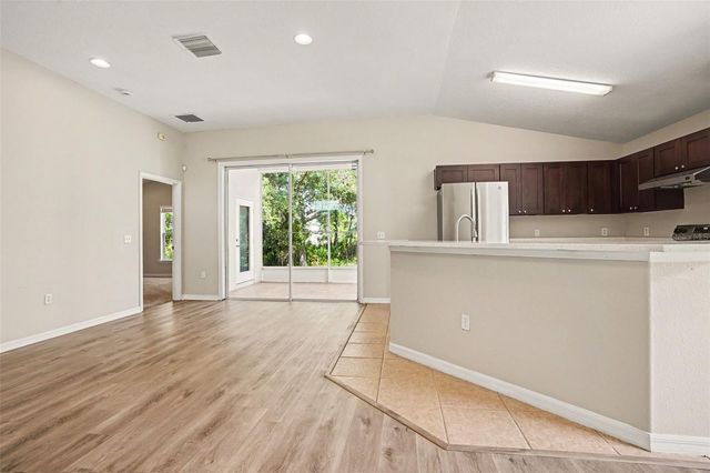 1906 LAKEVIEW WAY, Kissimmee, FL 34759